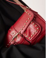 studded pocket detail 90s shoulder bag in burgundy