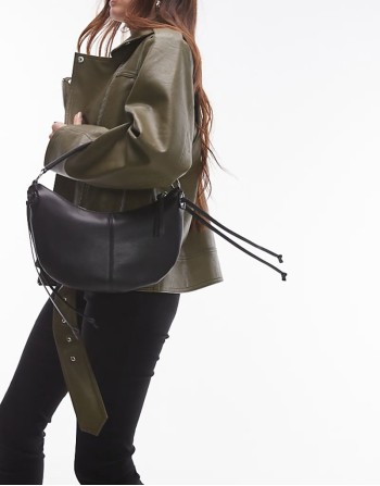 Stacey shoulder bag with chain handle in black