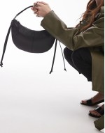 Stacey shoulder bag with chain handle in black