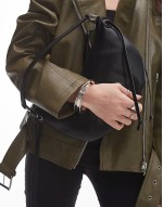 Stacey shoulder bag with chain handle in black